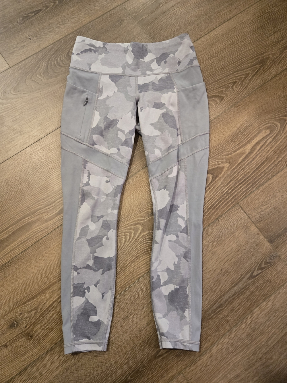 Athleta Gray Camo High-Rise Pocket Leggings